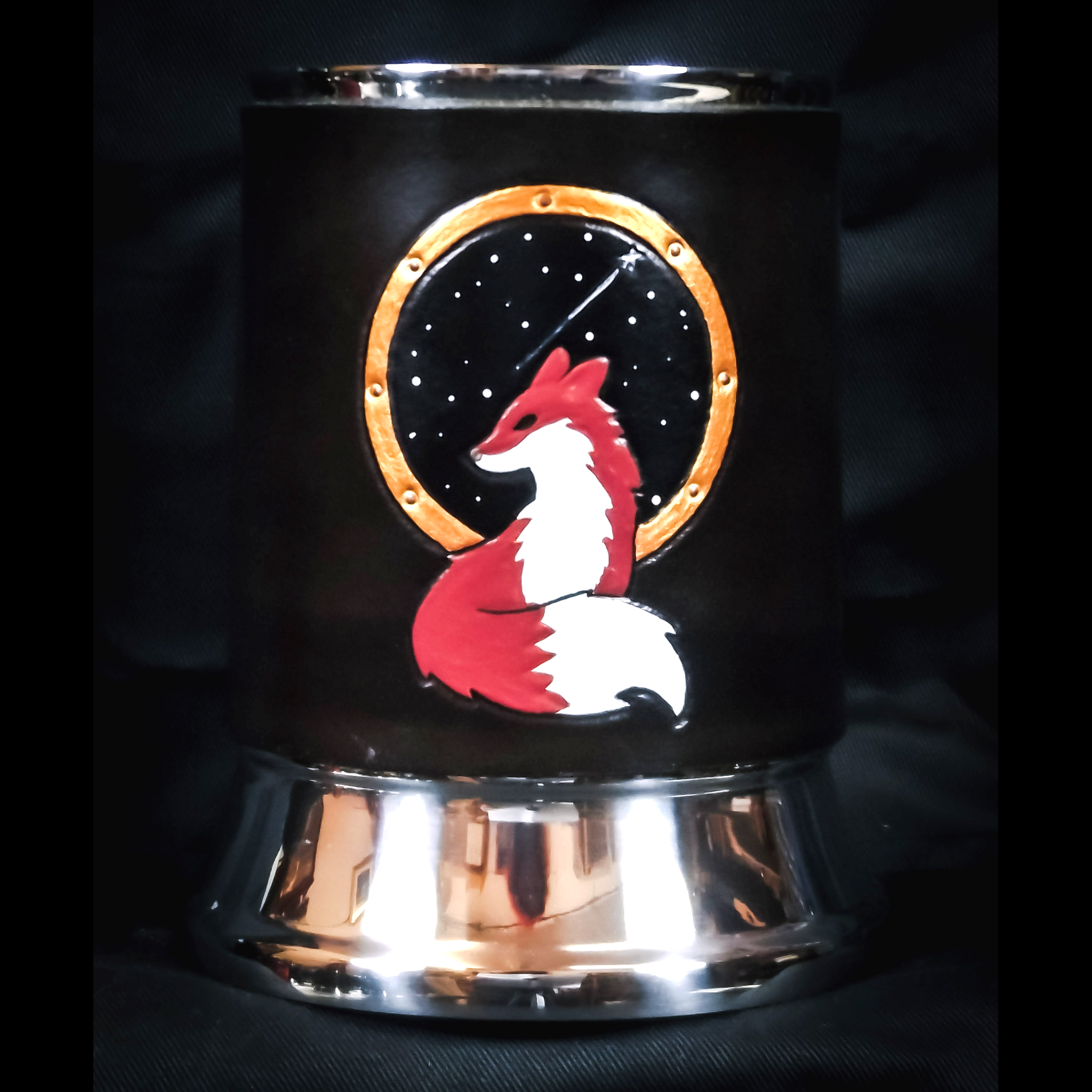 Brown Fox Leather Tankard Cover on Tankard