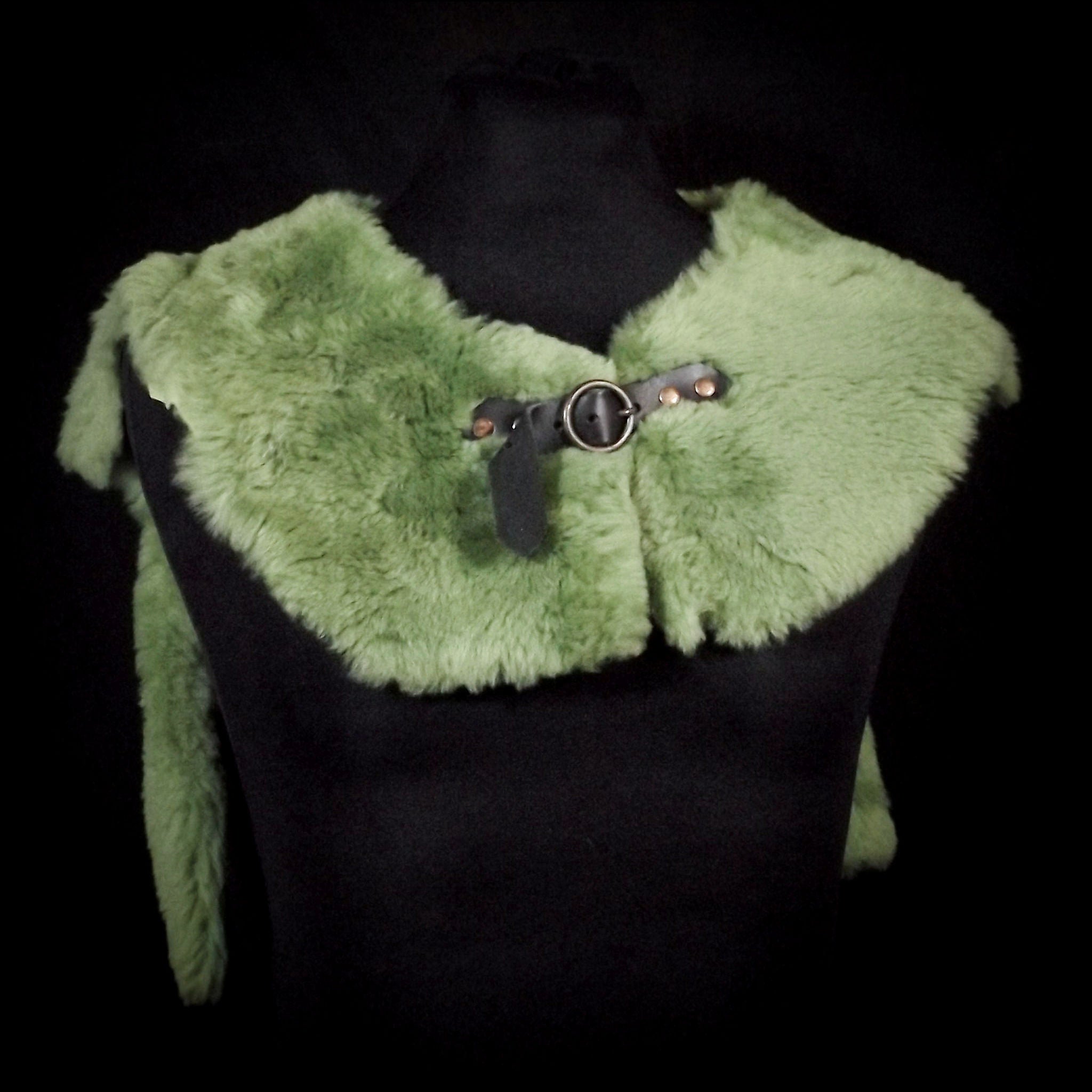 Mini Sheepskin Mantle - Soft Green